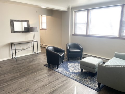 Floor plan for studio, 1 bath, 450 sqft